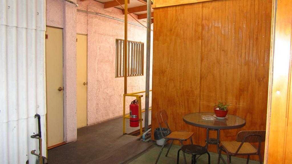 אנטופגסטה Hostal Cruz Del Pacifico מראה חיצוני תמונה