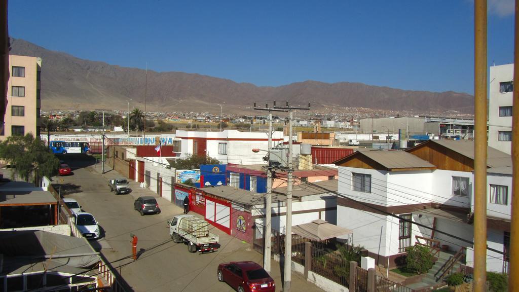 אנטופגסטה Hostal Cruz Del Pacifico מראה חיצוני תמונה